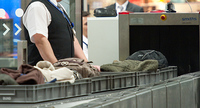 Flughafen-Sicherheitsleute der Verdi nehmen Tarifvertrag an 