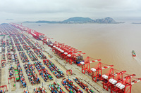 Schiffsstau in Shanghai treibt die Preise auch in Deutschland