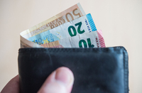 300 Euro brutto für alle Beschäftigten