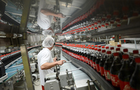 Beschäftigte bei Coca-Cola Deutschland erhalten mehr Geld