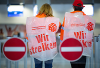 Reinigungskräfte demonstrieren für 16,50 Euro Branchenmindestlohn